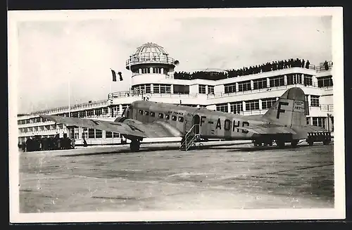 AK Bourget-Dugny, Flugzeug F-AOHD der Air France startbereit am Flugfeld des Flughafens