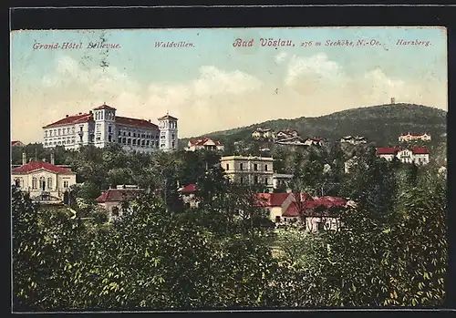 AK Bad Vöslau, Teilansicht mit Grand-Hotel Bellevue und Harzberg