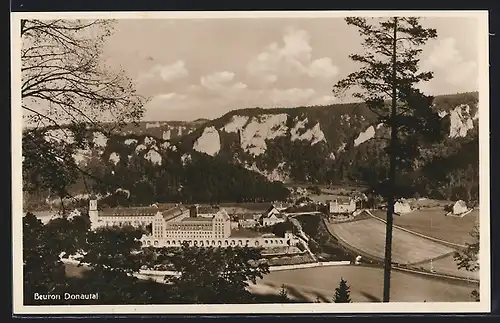 AK Beuron im Donautal, Ortsansicht mit Bergblick aus der Vogelschau