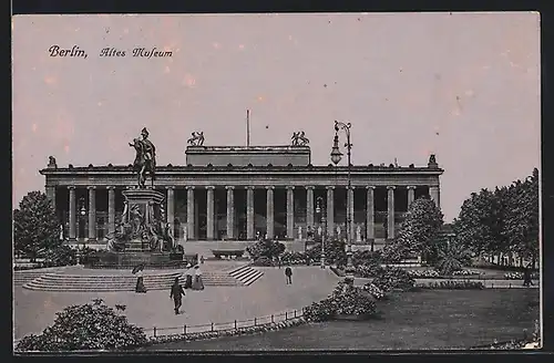 AK Berlin, Altes Museum mit Denkmal