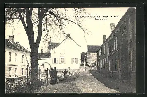 AK Chatillon-sur-Marne, Hôtel de Ville, Gendarmerie, Polizei