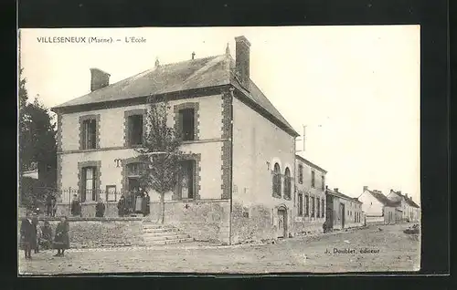 AK Villeseneux, l'Ecole