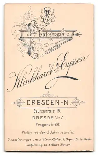 Fotografie Klinkhardt & Eyssen, Dresden, Portrait junge Dame im eleganten Kleid mit Puffärmeln