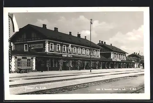 AK Veseli Mezimosti, Bahnhof