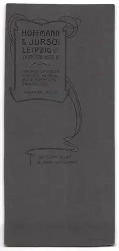 Fotografie Hoffmann & Jursch, Leipzig, Herr im Frack mit Walrossbart