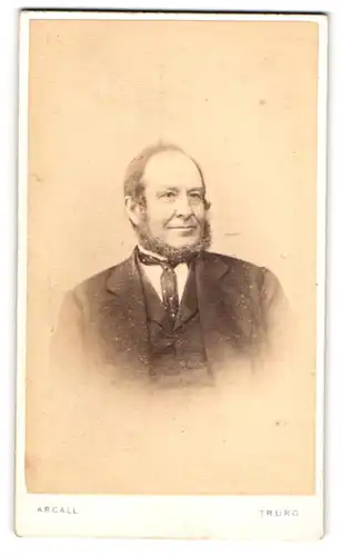 Fotografie F. Argall, Truro, Gestandener Bürgerlicher mit Schifferkrause