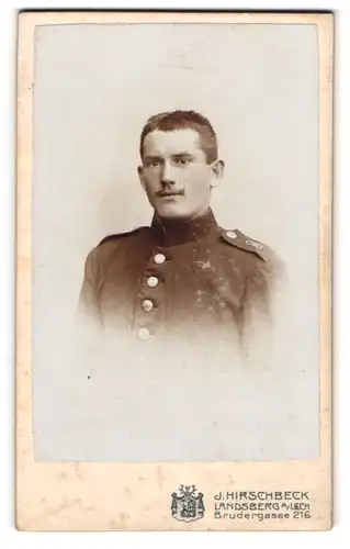 Fotografie J. Hirschbeck, Landsberg a / Lech, Portrait Soldat in Uniform mit Zwirbelbart