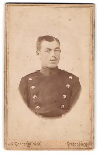 Fotografie S. Gerschel aîné, Strassburg, Portrait Soldat in Uniform