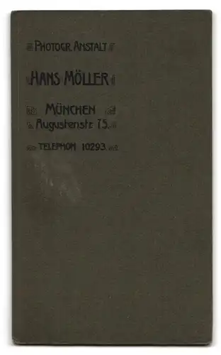 Fotografie Hans Möller, München, Portrait Soldat in Uniform