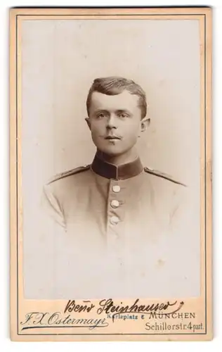 Fotografie F. X. Ostermayr, München, Portrait Soldat in Uniform