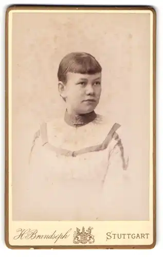 Fotografie H. Brandseph, Stuttgart, Portrait junge Dame mit moderner Frisur