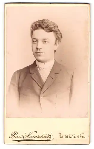 Fotografie Paul Nauschütz, Limbach i/S, Portrait junger Herr mit zurückgekämmtem Haar