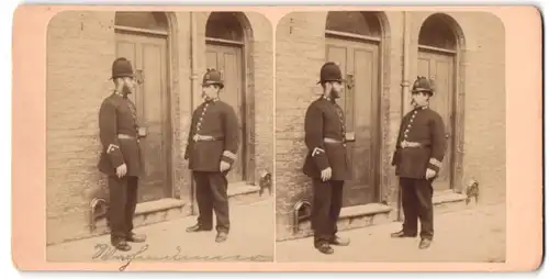 Stereo-Fotografie unbekannter Fotograf, Polizisten in Uniform