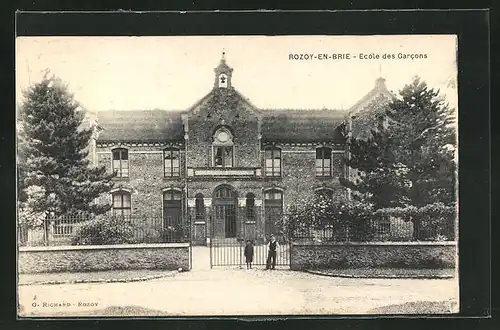 AK Rozoy-en-Brie, Ecole des Garcons, Ansicht der Knabenschule