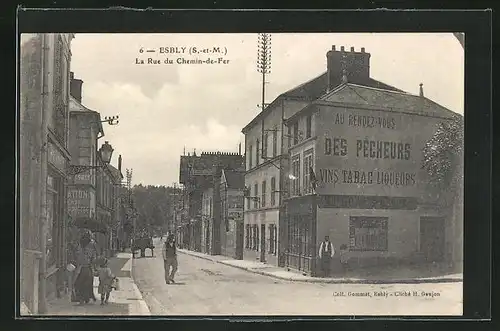 AK Esbly, La Rue du Chemin de Fer