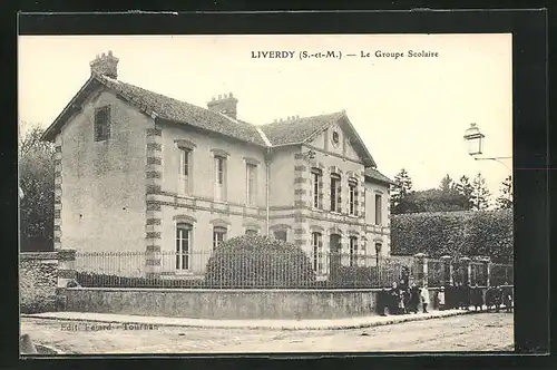 AK Liverdy, Le Groupe Scolaire
