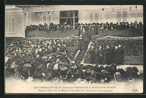 AK Pont-aux-Dames, Les obsèques de M. Constant Coquelin, Dans le Parc de la Maison de Retraite-Pendant les discours