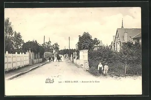 AK Bois-le-Roi, Avenue de la Gare, Strassenpartie