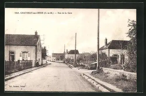 AK Chatenay-sur-Seine, Rue de la Gare