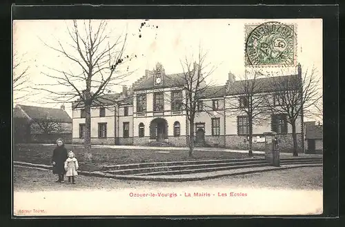 AK Ozouer-le-Voulgis, La Mairie, Les Ecoles
