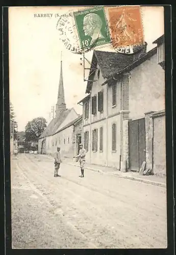 AK Barbey, Soldaten bei der Kirche