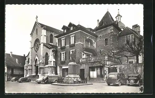 AK Saint-Génix-sur-Guiers, Place de l'Eglise