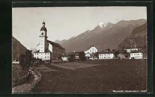 Foto-AK Fritz Gratl: Neustift / Stubaital, Ortspartie mit Kirche