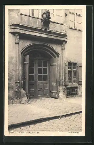 AK München, Portal in der Burgstrasse