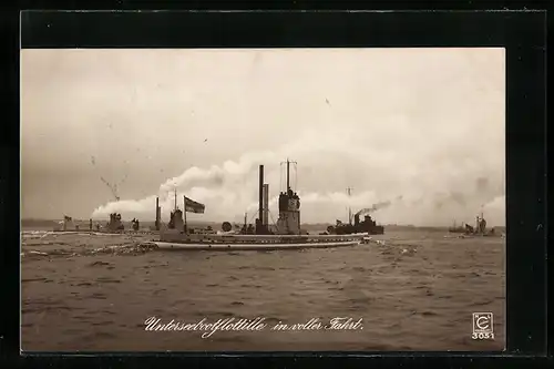 AK U-Boot-Flottille in voller Fahrt