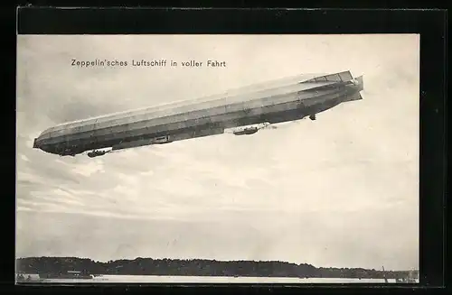 AK Zeppelinsches Luftschiff in voller Fahrt