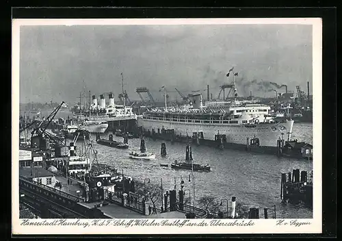 AK Hamburg, KdF-Dampfer Wilhelm Gustloff an der Überseebrücke