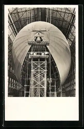 AK Innenansicht der Zeppelinwerft während der Bauphase des Luftschiffes LZ 130