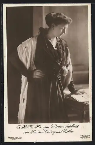 AK Portrait Herzogin Victoria Adelheid von Sachsen-Coburg-Gotha