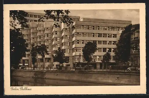 AK Berlin-Tiergarten, Shellhaus mit Strasse