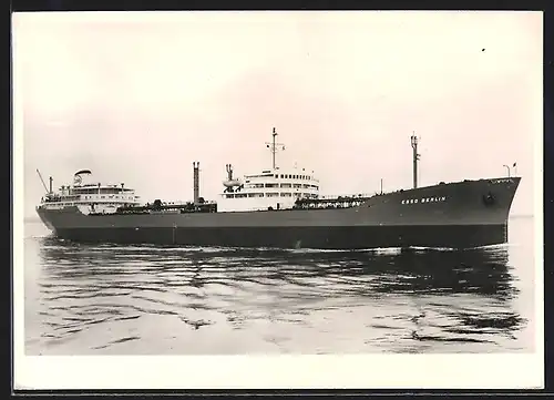 AK Handelsschiff Esso Berlin