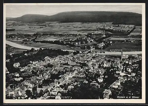 AK Rinteln /Weser, Ortsansicht mit Landstrasse und Fernblick aus der Vogelschau