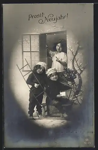 AK Zwei kleine Schornsteinfeger vor dem Fenster eines Mädchens, Prosit Neujahr