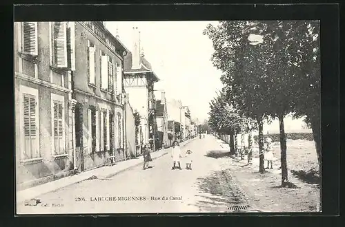 AK Laroche-Migennes, Rue du Canal, Strassenpartie