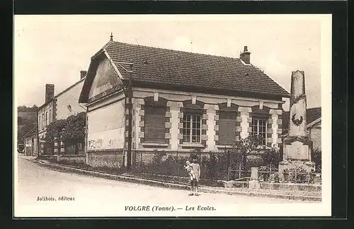 AK Volgré, Les Ecoles
