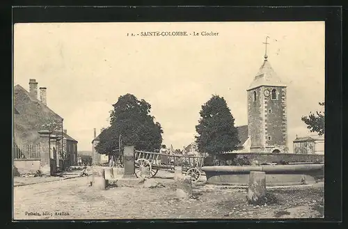 AK Sainte-Colombe, Le Clocher, Blick zum Kirchturm