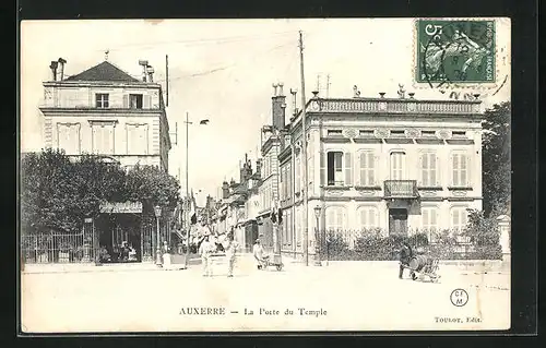 AK Auxerre, La Porte du Temple