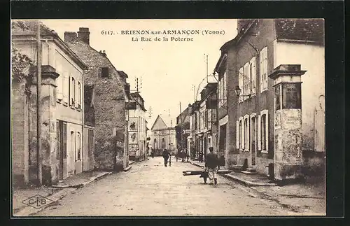 AK Brienon-sur-Armancon, La Rue de la Poterne, Strassenpartie