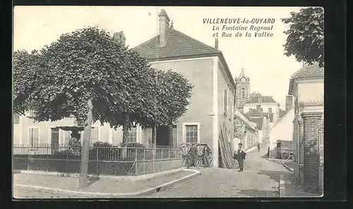 AK Villeneuve-la-Guyard, La Fontaine Regnoul et Rue de la Vallée