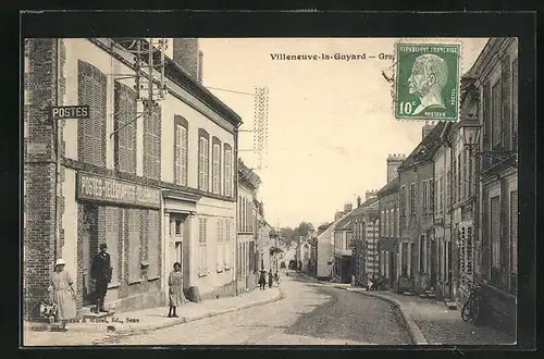 AK Villeneuve-la-Guyard, Grande rue, Strassenpartie