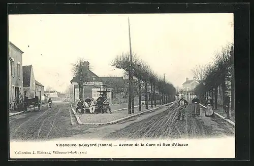 AK Villeneuve-la-Guyard, Avenue de la Gare et Rue d`Alsace