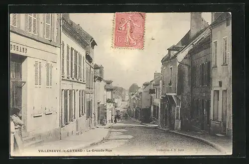 AK Villeneuve-la-Guyard, La Grande Rue