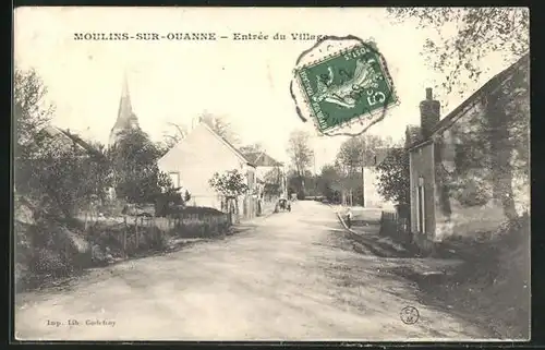 AK Moulins-sur-Ouanne, Entrée du Village