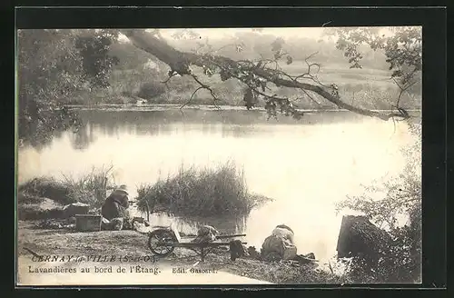 AK Cernay-la-Ville, Lavandières au bord de l`Étang