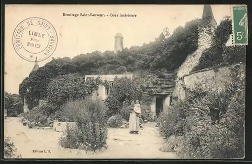 AK Saint-Sauveur, Ermitage - Cour intérieure, Einsiedelei