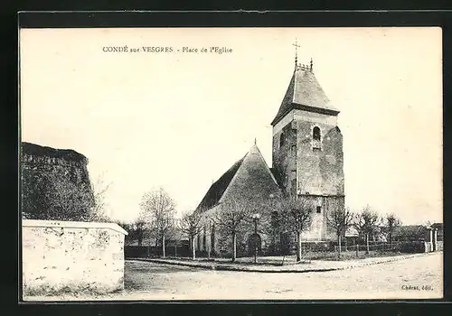 AK Condé-sur-Vesgres, Place de l`Eglise, Kirche